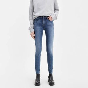 Levi’s 311 Shaping Skinny Jeans - Medium Wash